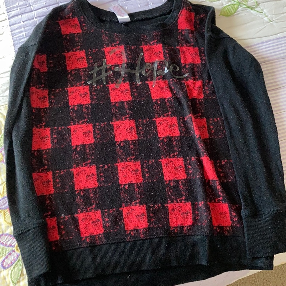 A sweatshirt